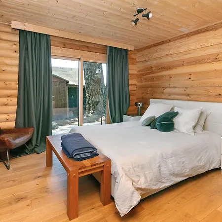 Hébergement de vacances Maison écologique Bois 300m Océan *